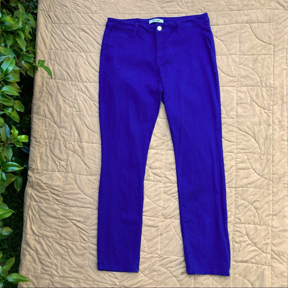 Refuge blue stretchy jeans: size 12
